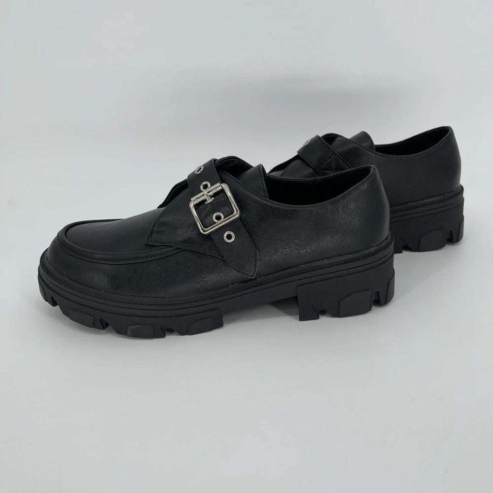 Forever Women's Black‎ Buckle Strap Chunky Lug Sole Berry-96 Loafers Size 8.5